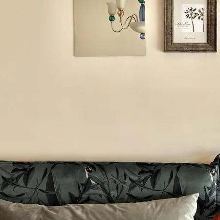 Atelier Poly - Two Bedroom For 5 Persons -50m To Metro Sintrivani Station- 6th Floor Plain View - Center - *