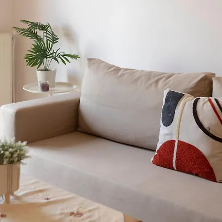 Apartament Atelier Poly - Two Bedroom For 5 Persons -50m To Metro Sintrivani Station- 6th Floor Plain View - Center -