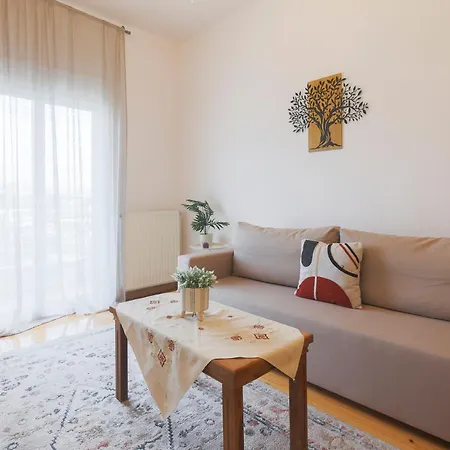 Atelier Poly - Two Bedroom For 5 Persons -50m To Metro Sintrivani Station- 6th Floor Plain View - Center - Apartament Saloniki
