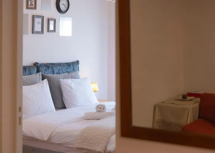 Appartement Atelier Poly - Two Bedroom For 5 Persons -50m To Metro Sintrivani Station- 6th Floor Plain View - Center - *