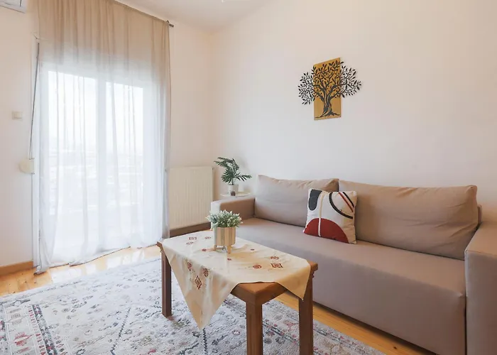 Atelier Poly - Two Bedroom For 5 Persons -50m To Metro Sintrivani Station- 6th Floor Plain View - Center - Appartement Thessalonique