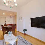 Atelier Poly - Two Bedroom For 5 Persons -50m To Metro Sintrivani Station- 6th Floor Plain View - Center - Apartment