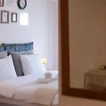 公寓 Atelier Poly - Two Bedroom For 5 Persons -50m To Metro Sintrivani Station- 6th Floor Plain View - Center - *