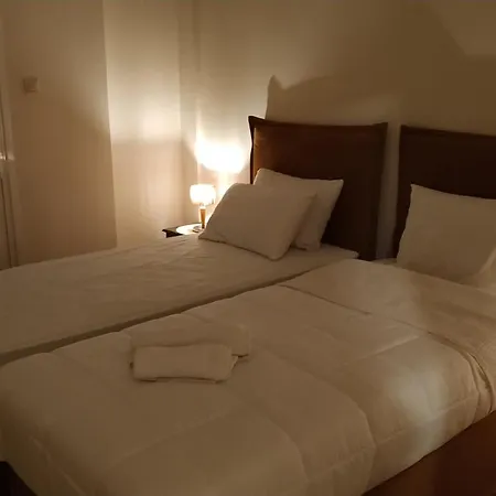 Atelier Poly - Two Bedroom For 5 Persons -50m To Metro Sintrivani Station- 6th Floor Plain View - Center - شقة *
