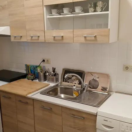 Atelier Poly - Two Bedroom For 5 Persons -50m To Metro Sintrivani Station- 6th Floor Plain View - Center - * Thessaloniki