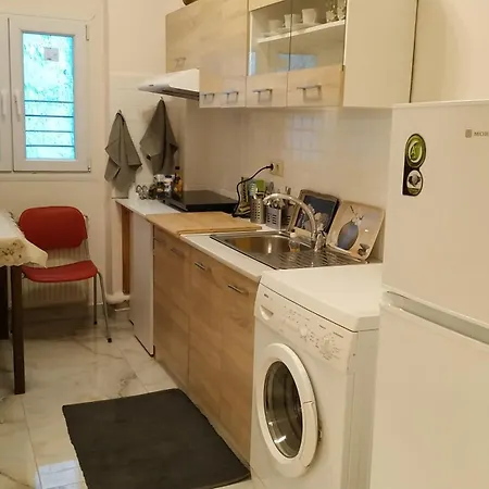Atelier Poly - Two Bedroom For 5 Persons -50m To Metro Sintrivani Station- 6th Floor Plain View - Center - Apartment