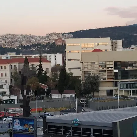 شقة Atelier Poly - Two Bedroom For 5 Persons -50m To Metro Sintrivani Station- 6th Floor Plain View - Center - سالونيك