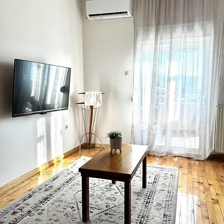 아파트 Atelier Poly - Two Bedroom For 5 Persons -50m To Metro Sintrivani Station- 6th Floor Plain View - Center - 테살로니키