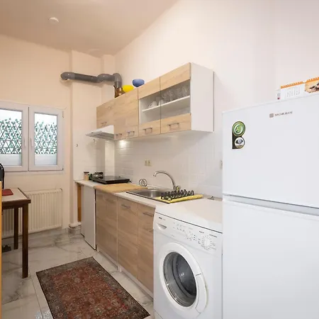 Atelier Poly - Two Bedroom For 5 Persons -50m To Metro Sintrivani Station- 6th Floor Plain View - Center - شقة *