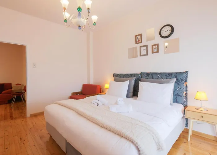 Atelier Poly - Two Bedroom For 5 Persons -50m To Metro Sintrivani Station- 6th Floor Plain View - Center - Apartment *