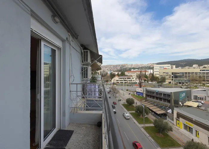 Atelier Poly - Two Bedroom For 5 Persons -50m To Metro Sintrivani Station- 6th Floor Plain View - Center - * Салоники