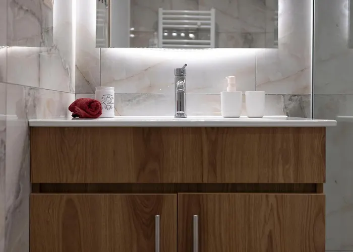 Atelier Poly - Two Bedroom For 5 Persons -50m To Metro Sintrivani Station- 6th Floor Plain View - Center - Апартаменты