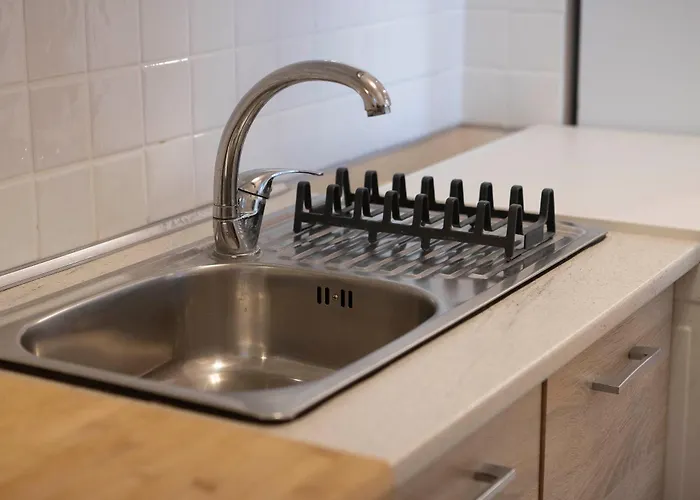 Atelier Poly - Two Bedroom For 5 Persons -50m To Metro Sintrivani Station- 6th Floor Plain View - Center - Thessaloniki