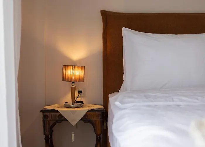 Atelier Poly - Two Bedroom For 5 Persons -50m To Metro Sintrivani Station- 6th Floor Plain View - Center - *