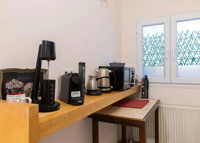 Atelier Poly - Two Bedroom For 5 Persons -50m To Metro Sintrivani Station- 6th Floor Plain View - Center - Апартаменты Салоники