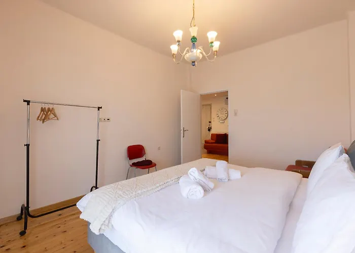 Atelier Poly - Two Bedroom For 5 Persons -50m To Metro Sintrivani Station- 6th Floor Plain View - Center - Apartment Thessaloniki