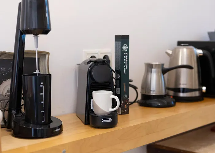 Atelier Poly - Two Bedroom For 5 Persons -50m To Metro Sintrivani Station- 6th Floor Plain View - Center - Салоники