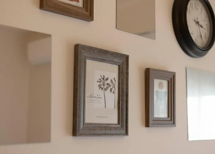 Atelier Poly - Two Bedroom For 5 Persons -50m To Metro Sintrivani Station- 6th Floor Plain View - Center - *