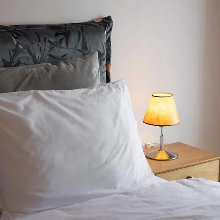 Atelier Poly - Two Bedroom For 5 Persons -50m To Metro Sintrivani Station- 6th Floor Plain View - Center - 아파트