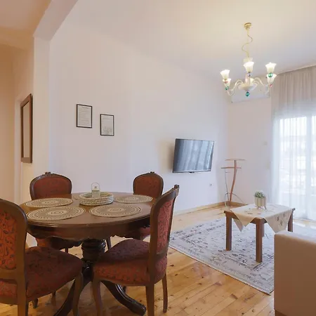 Atelier Poly - Two Bedroom For 5 Persons -50m To Metro Sintrivani Station- 6th Floor Plain View - Center - 아파트 *